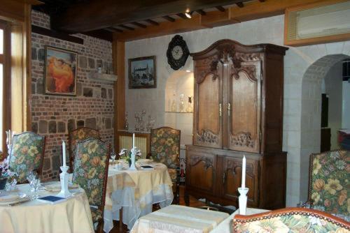 Chateau La Tour Du Roy Vervins Екстериор снимка