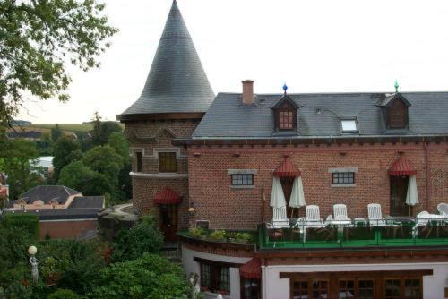 Chateau La Tour Du Roy Vervins Екстериор снимка